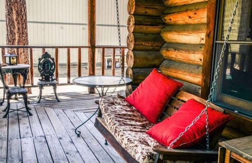 Big Bear Lake Apartment | Whispering Pines - Eagle's Nest Rustic Cabin