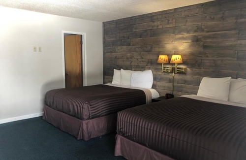 June Lake Hotel | Whispering Pines