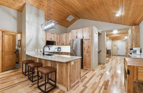 Whitefish House | Whispering Pines
