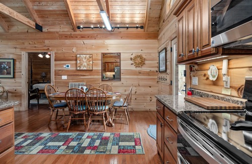 Rock Island Ski Chalet | Whispering Water at Rock Island Shores