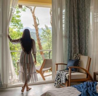 Madikeri Villa | Whispering Waters - breathtaking vistas of hills!
