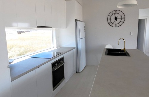 Port Victoria House | Whispering Winds, Port Victoria