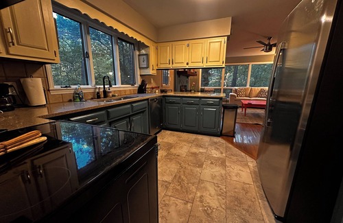 Easley House | Whispering Woods Hideaway ~ Large Home ~ 85 in TV