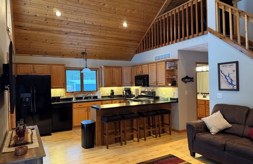 Chetek Cabin | WhistleHaven A cozy lakeside 3-bedroom, 2 bathroom cabin on Prairie Lake, Chetek