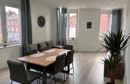 Saint-Laurent Apartment | White apartment, 2 Chambre-Arrivée autonome-Wifi rapide