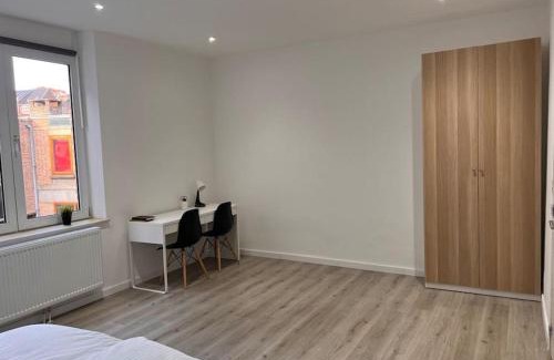 Saint-Laurent Apartment | White apartment, 2 Chambre-Arrivée autonome-Wifi rapide