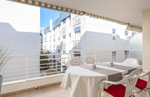 Tossa de Mar Apartment | WHITE APARTMENT with TERRACE, AC & PARKING, NEAR BEACH
