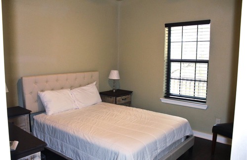 Medina House | White Bluff on the Medina **River Front