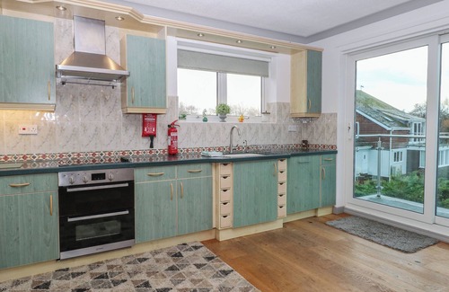 Horning House | WHITE GABLES, pet friendly, character holiday cottage in Horning