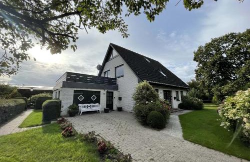 Alkersum Apartment | White House Ferienwohnung 1