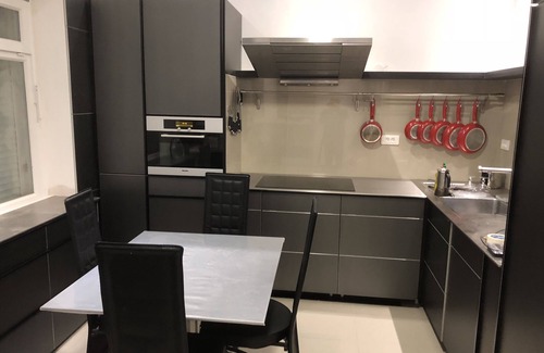 Eymet House | White House