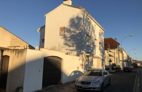 Eymet House | White House