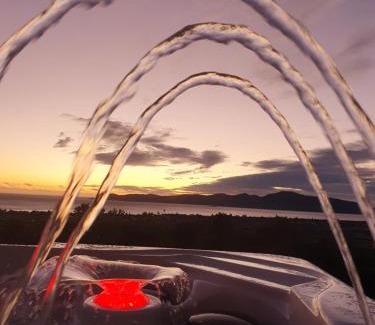 Paraparaumu Bed & Breakfast | White House