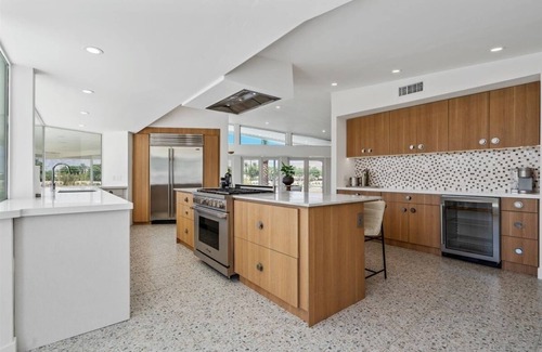 La Quinta House | White House Pool & Spa