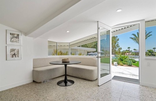 La Quinta House | White House Pool & Spa
