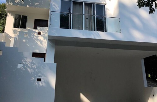 Playa Hermosa House | White House View Beautiful Modern Beach House