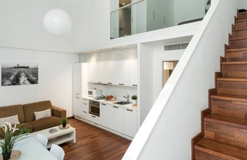 Les Corts Apartment | White Loft