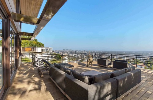 Hollywood Heights House | White Lotus by Stay Awhile Villas