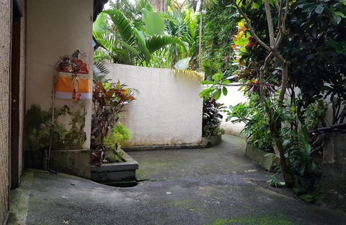 Penestanan Apartment | White Lotus