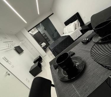 Stornara House | White Luxury Suite