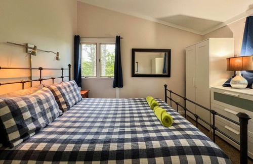 Intervale Ski Chalet | White Mountain Chalet | Minutes to Hiking + Rivers