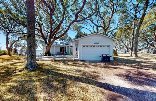 Morehead City House | White Oak