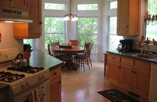Green Lake House | White Oaks-Grand, Air Conditioned Lakefront Home on Green Lake's North Shore
