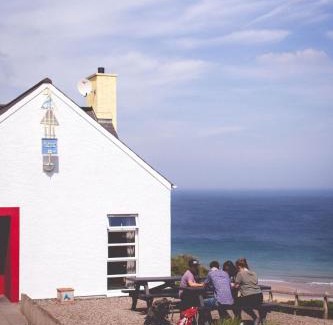 Ballycastle Hostel | White Park Bay Youth Hostel
