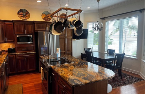 Bradenton Beach House | White Pelican House: Waterfront Home w/Private Dock