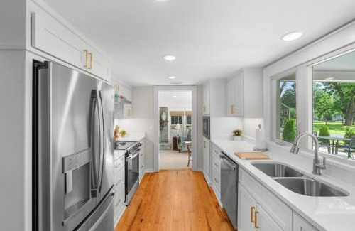Statesboro House | White Pine Cottage - Close to the Blue Mile