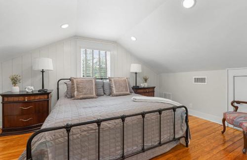 Statesboro House | White Pine Cottage - Close to the Blue Mile