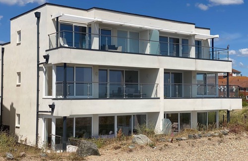 Eastbourne House | White Point beach house