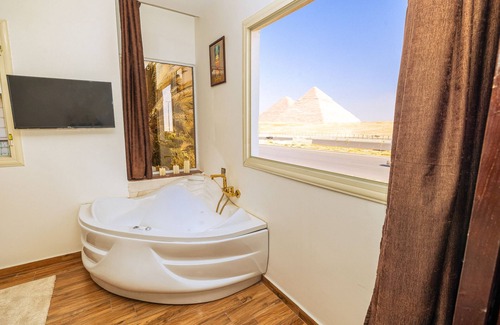 Pyramids Gardens Hotel | White Pyramids inn