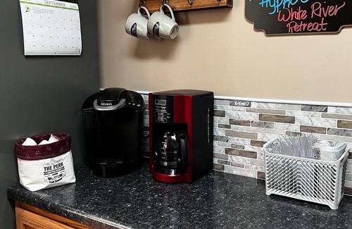 Norfork House | White River Retreat and Adjacent 1 Bedroom Cabin! Bring the entire gang!