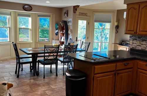 Norfork House | White River Retreat and Adjacent 1 Bedroom Cabin! Bring the entire gang!