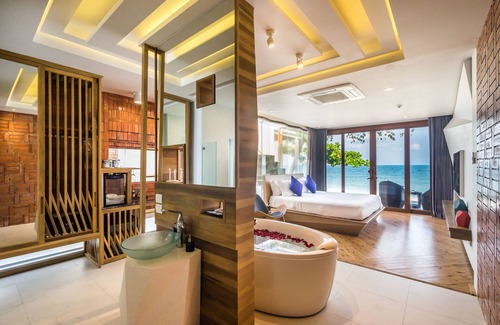 Maret Hotel | White Sand Samui Resort