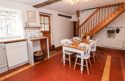 Youlgreave Cottage | WHITE SWAN COTTAGE, pet friendly, with open fire in Youlgreave
