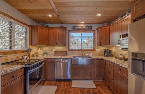 Wright City Ski Chalet | White Tail Lodge by Innsbrook Vacations!