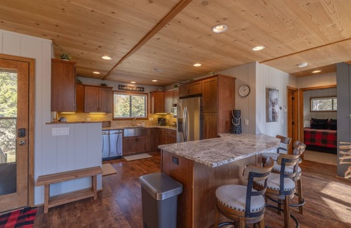 Wright City Ski Chalet | White Tail Lodge by Innsbrook Vacations!