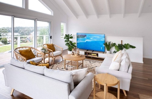Conjola Park House | White Tides - Lakehouse