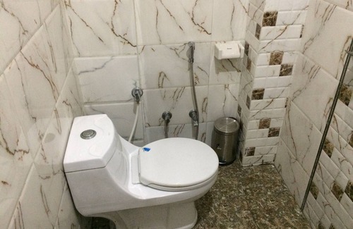 Sanganer Bed & Breakfast | White tulips home stay