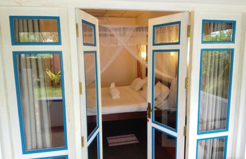 Tangalle House | White Villa - Homestay