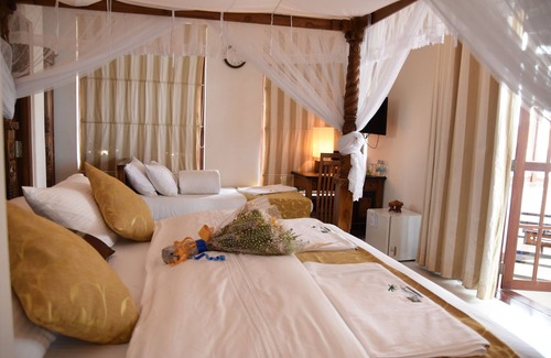 Ahungalla Hotel | White Villa Resort Aungalla