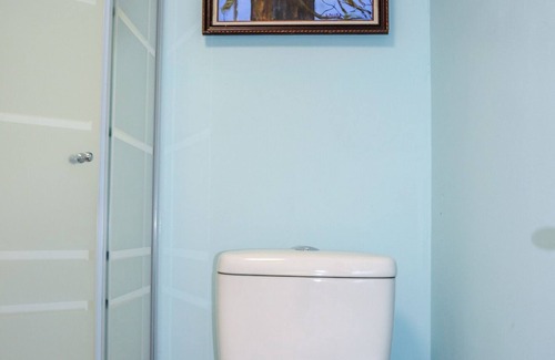 Whitehall Hotel | Whitehall Cottages Boutique Motel - Full Beds