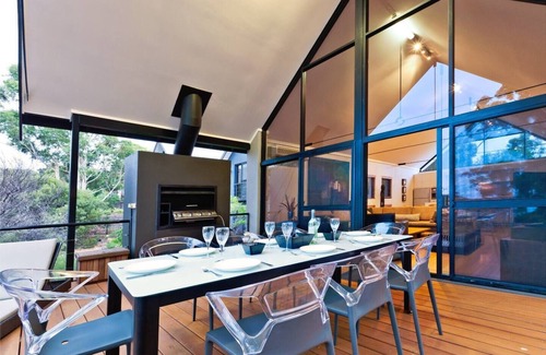 Eagle Bay House | Whitehaven Stylish Group Retreat with Ocean Views