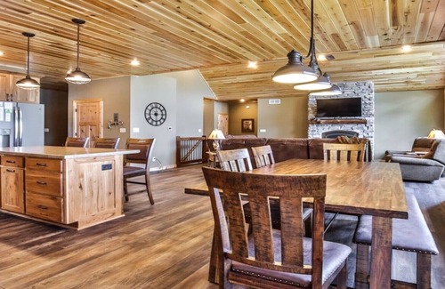 St Germain House | Whitetail Ridge: Lakefront Home, FREE Wi-Fi/Firewood, Generator, No Cleaning Fee