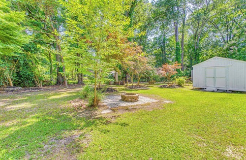 Whiteville House | Whiteville Home w/Fire Pit Near Lake Waccamaw!