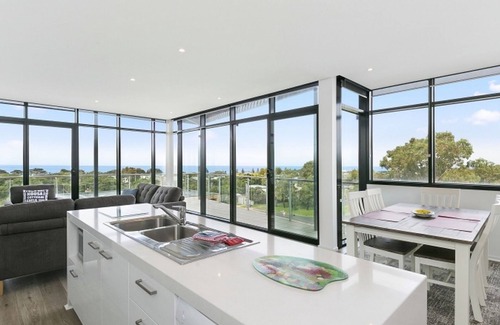 Torquay Apartment | Whitewater Apartment 201