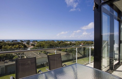 Torquay Apartment | Whitewater Apartment 208