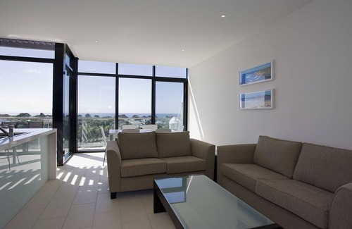 Torquay Apartment | Whitewater Apartment 208